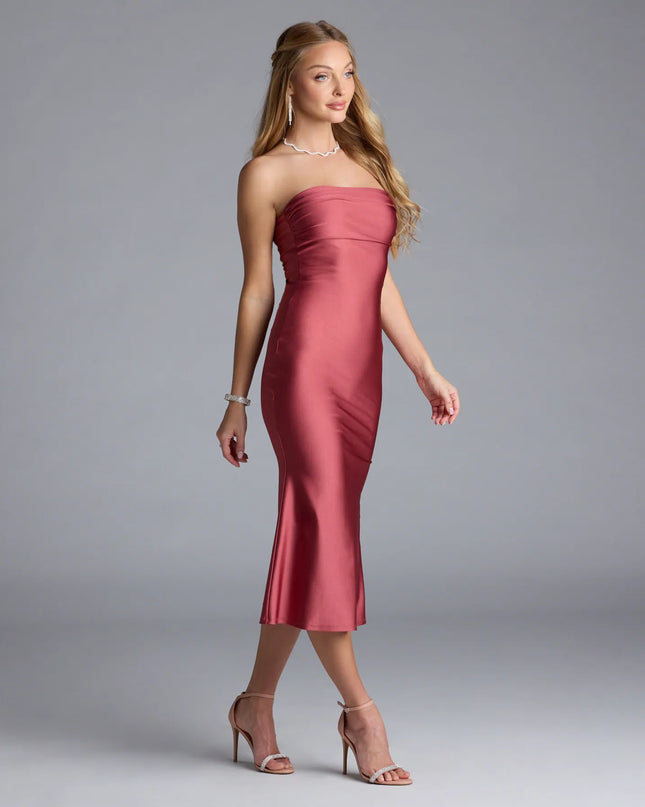 Keep It Sleek Midi Dress