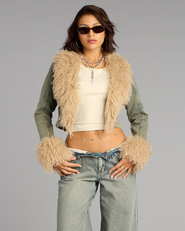 This piece brings trend-right energy to the Scene Stealer Faux Fur Crop Denim Jacket, perfect for fall outfits that stand out.