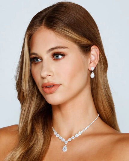Style your vibe in seconds with the Endless Glam Rhinestone Collar And Earrings Set in silver, a fashion accessories essential that completes any outfit with ease.
