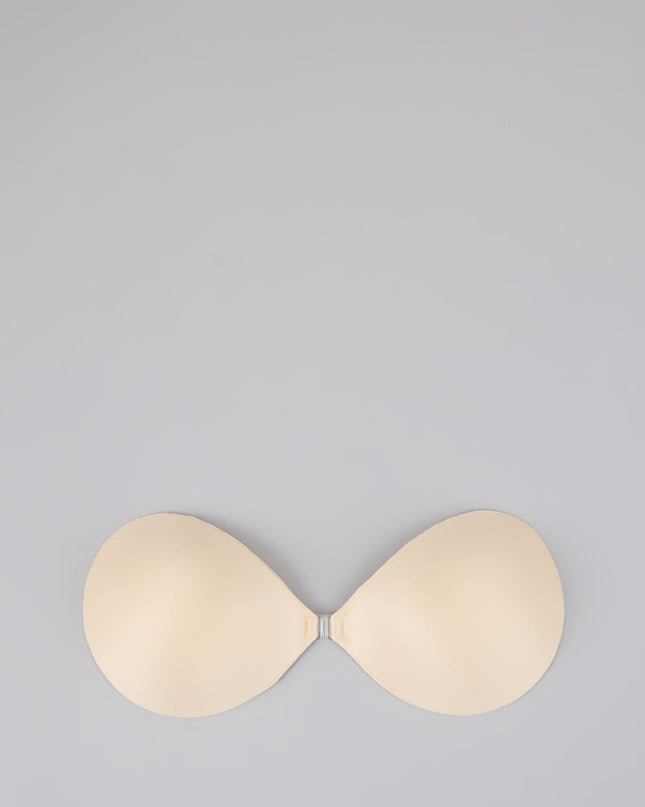 Get inspired with the Flawless Finish Adhesive Strapless Bra, a feed-worthy piece that’s part of Windsor's updated and curated women’s clothing edit packed with must-have 2026 outfit ideas.