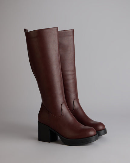 Style made simple with the Steppin Up Block Heel Knee High Boots in wine, trendy women’s shoes that take your outfit from basic to bold in one step.